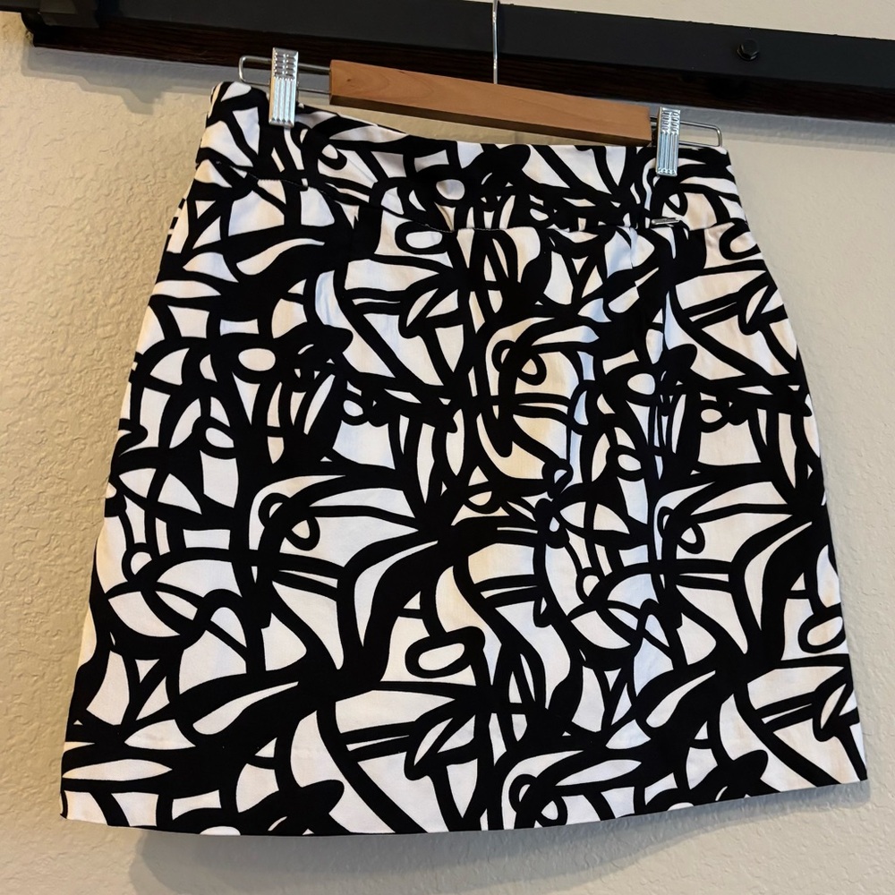 Graphic Black and White Patterned Skort 6 by UP! - Picture 2 of 6